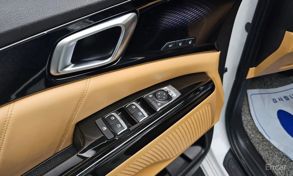 Фото 12 - Kia Carnival