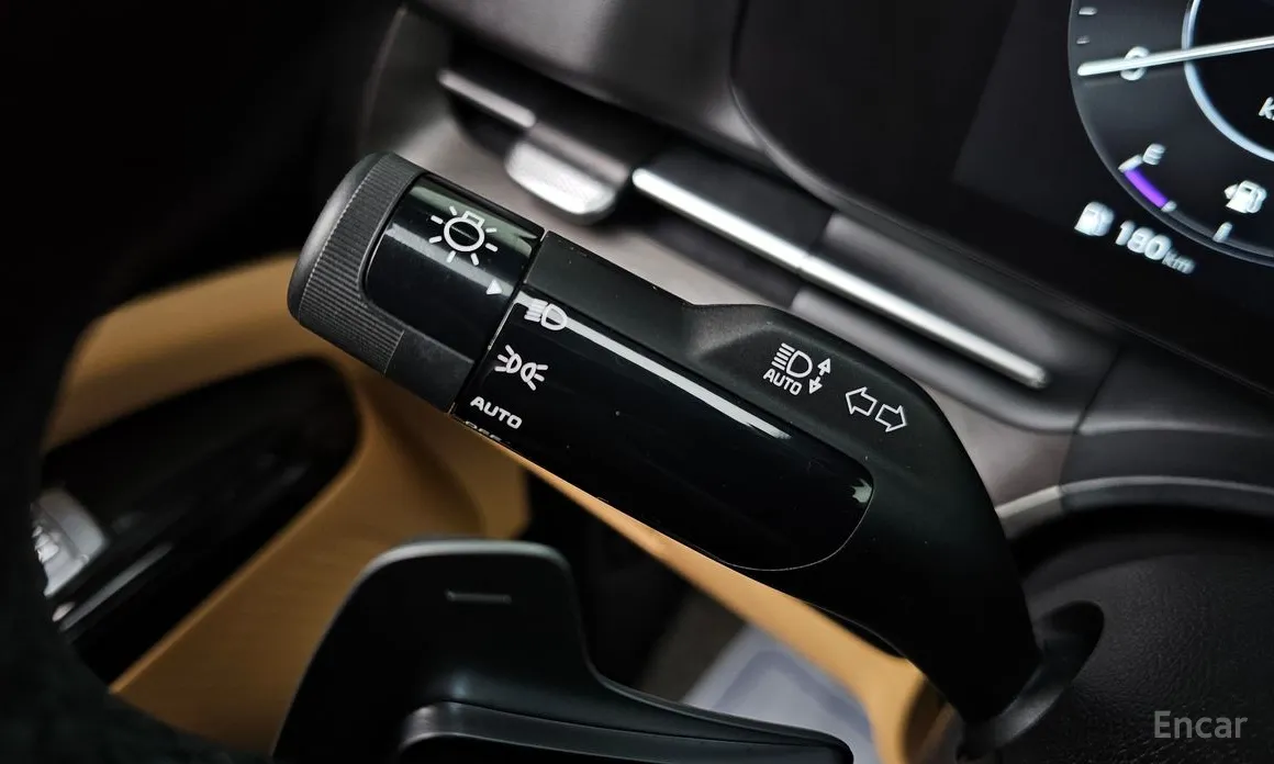 Фото 15 - Kia Carnival