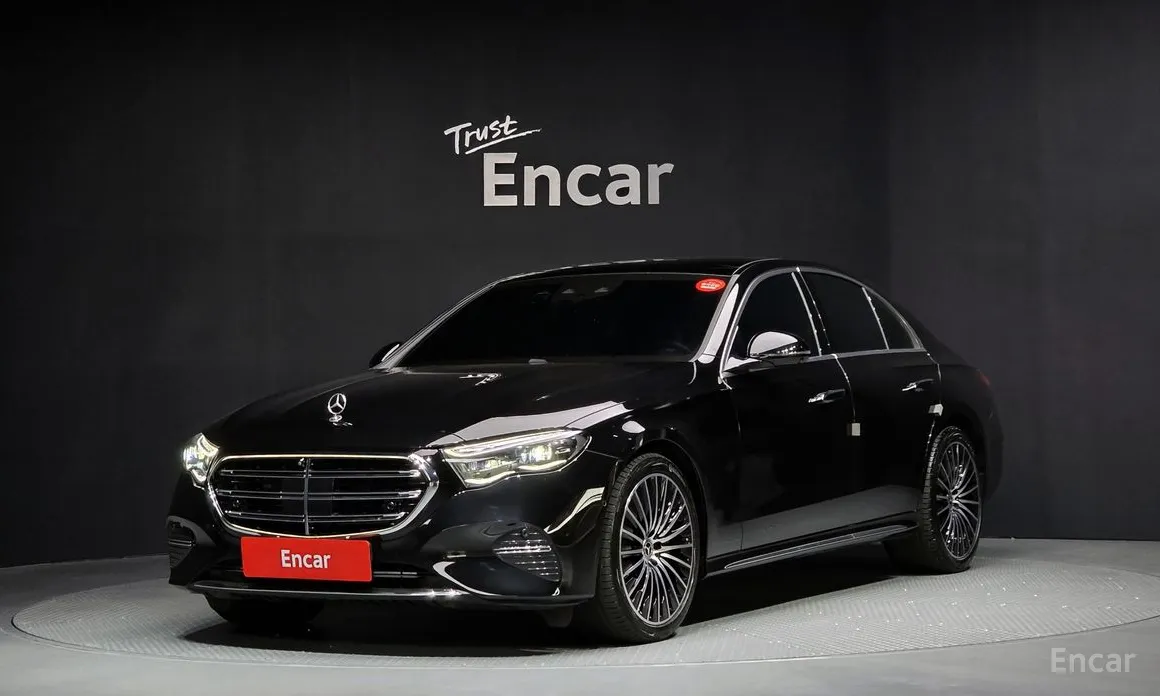 Фото 1 - Mercedes-Benz E-Class