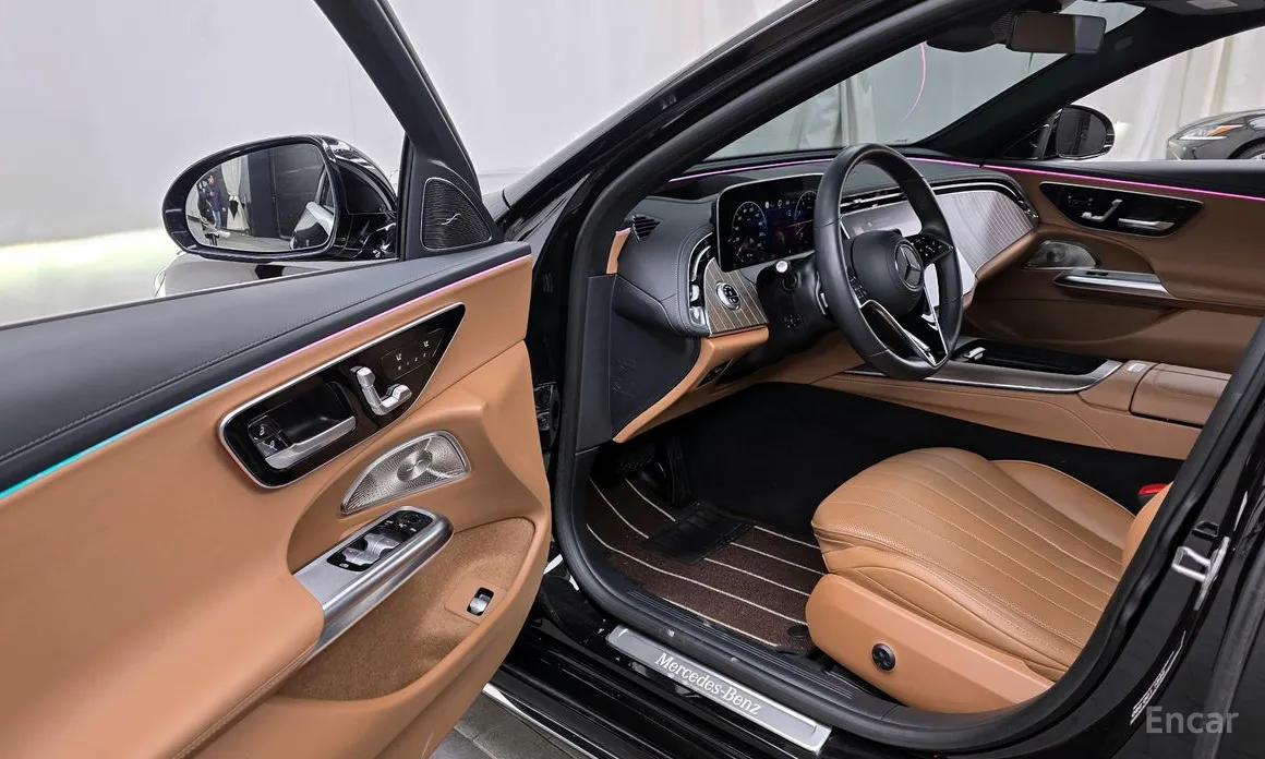 Фото 10 - Mercedes-Benz E-Class