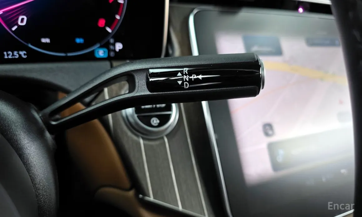 Фото 9 - Mercedes-Benz E-Class