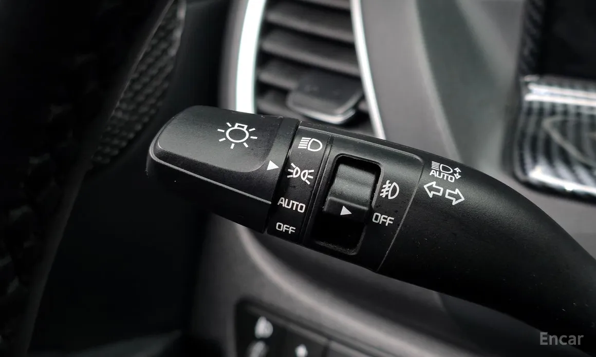 Фото 18 - Kia Seltos