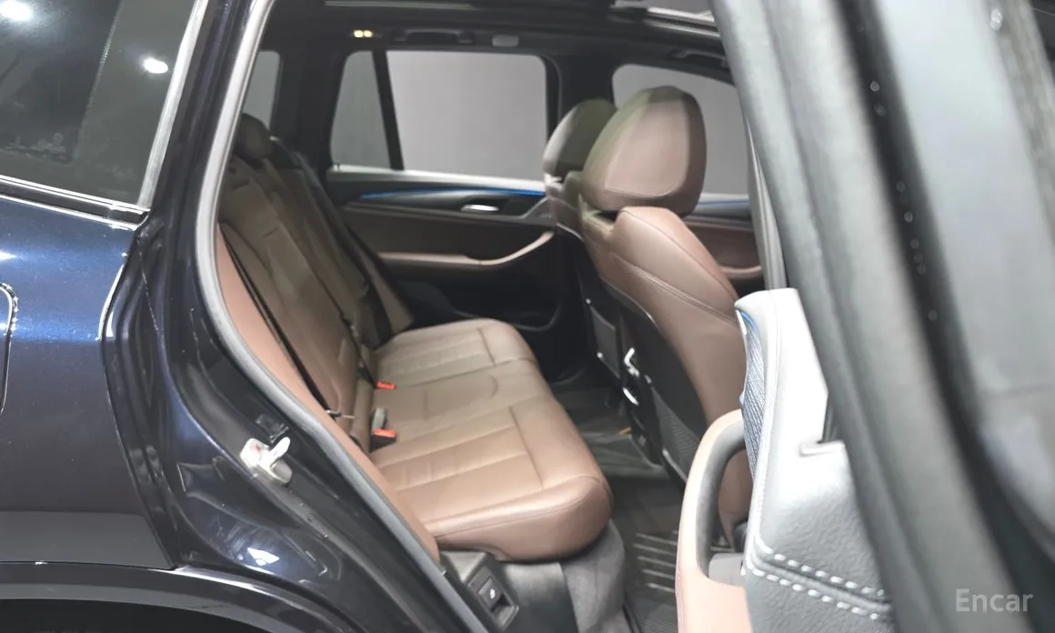 Фото 12 - BMW iX3