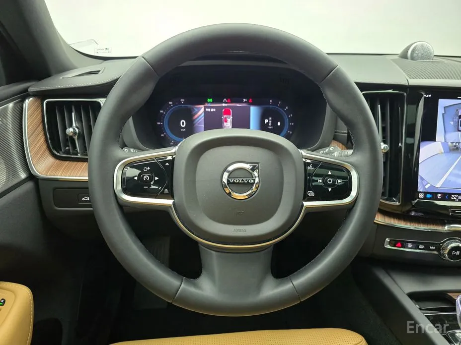 Фото 13 - Volvo XC60