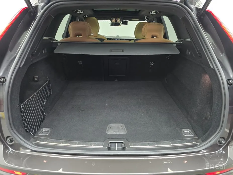 Фото 20 - Volvo XC60