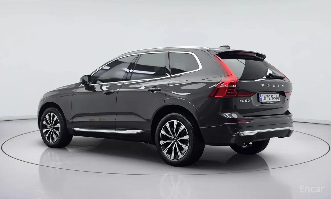 Фото 4 - Volvo XC60