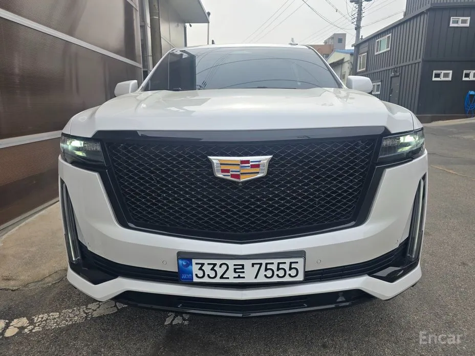 Фото 4 - Cadillac Escalade