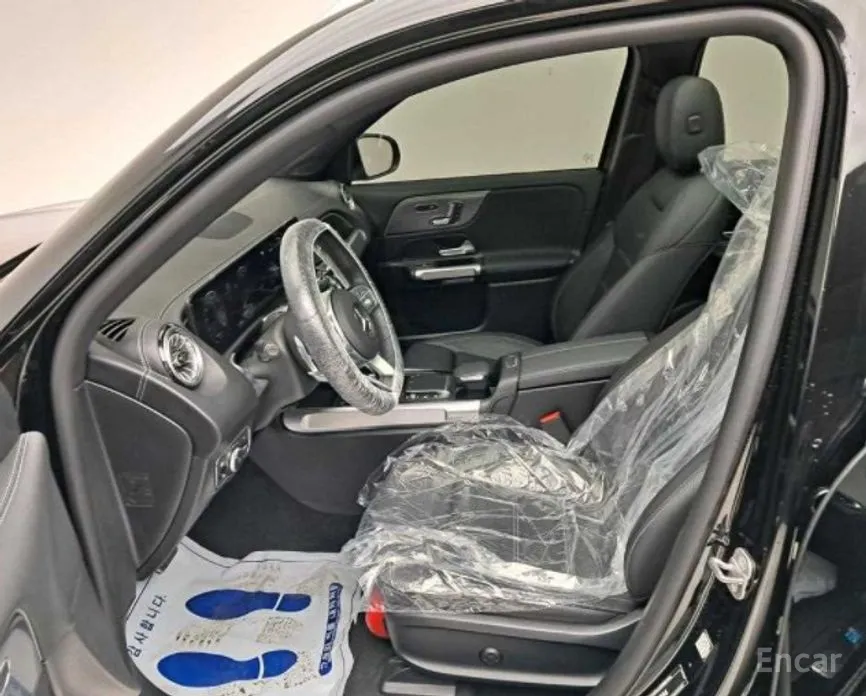 Фото 11 - Mercedes-Benz EQB