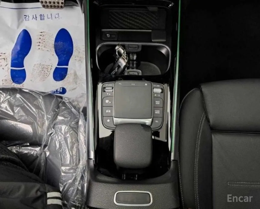 Фото 14 - Mercedes-Benz EQB