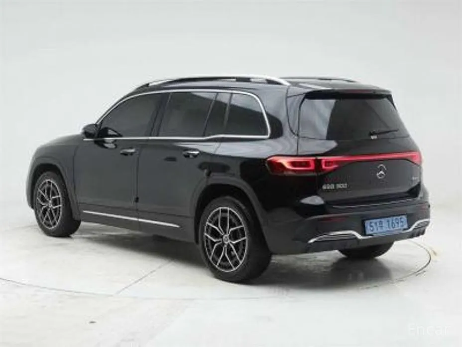 Фото 4 - Mercedes-Benz EQB