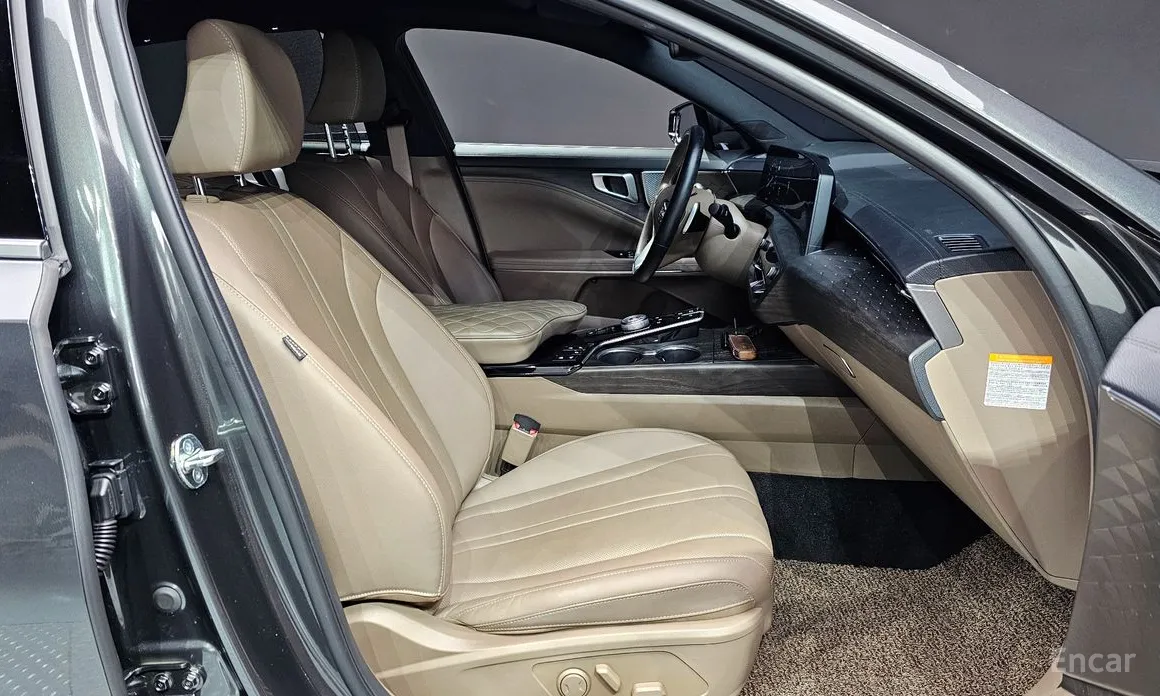 Фото 10 - Kia K8