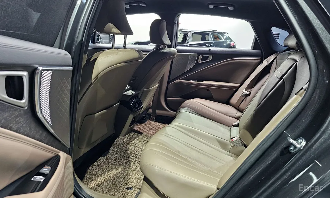 Фото 12 - Kia K8