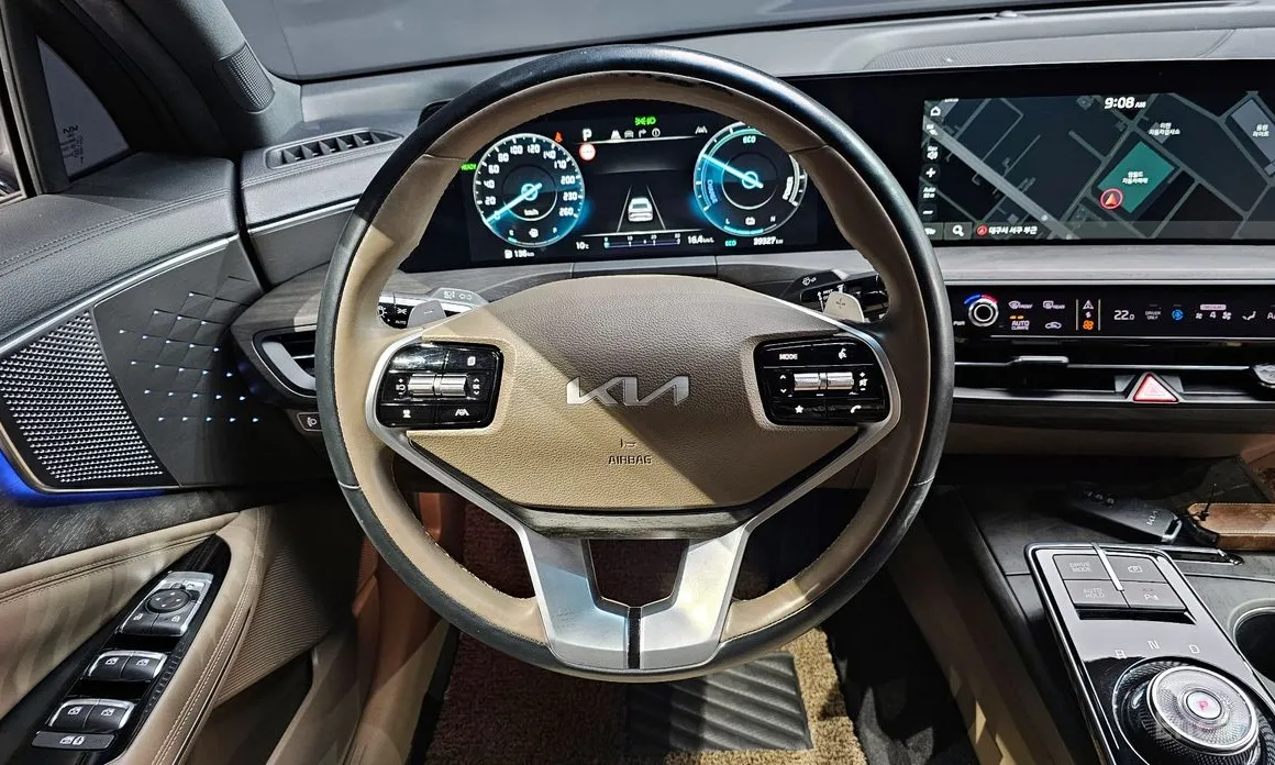 Фото 13 - Kia K8