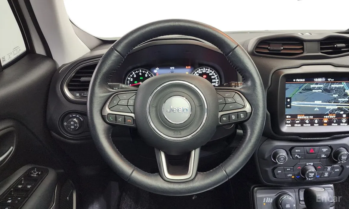 Фото 13 - Jeep Renegade