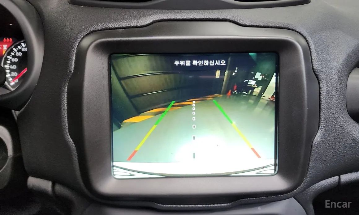 Фото 15 - Jeep Renegade