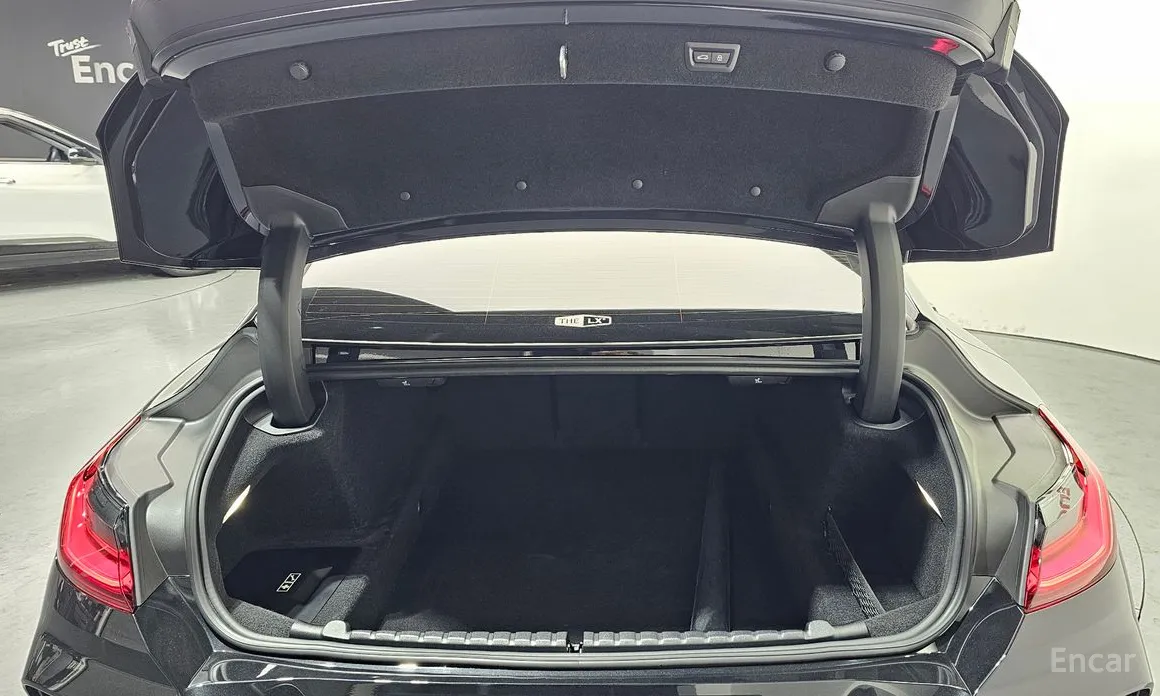 Фото 20 - BMW 8 Series