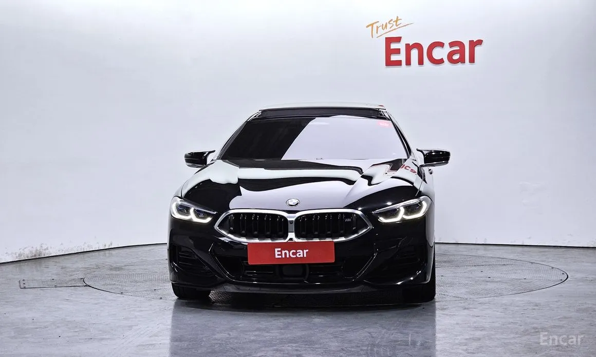 Фото 3 - BMW 8 Series