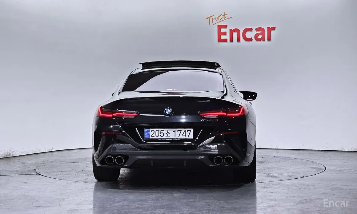 Фото 4 - BMW 8 Series