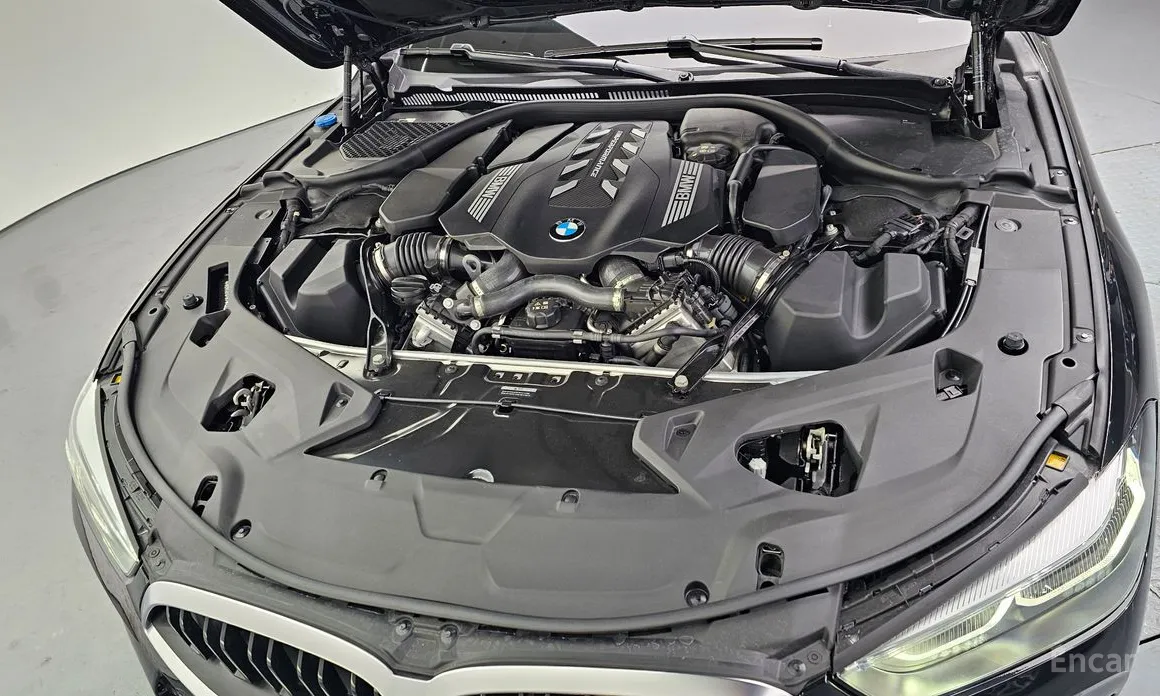 Фото 6 - BMW 8 Series