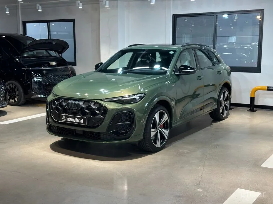 Фото 2 - Audi Q5