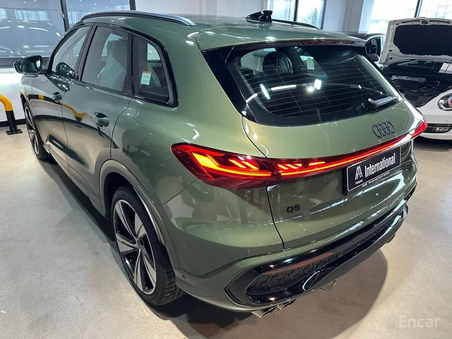 Фото 8 - Audi Q5