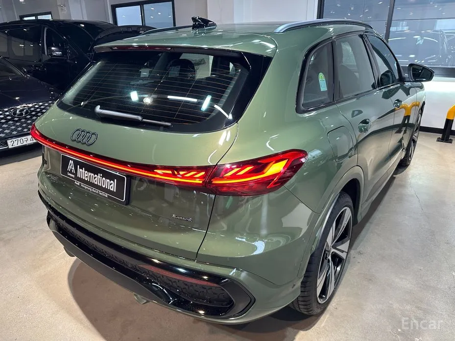 Фото 9 - Audi Q5