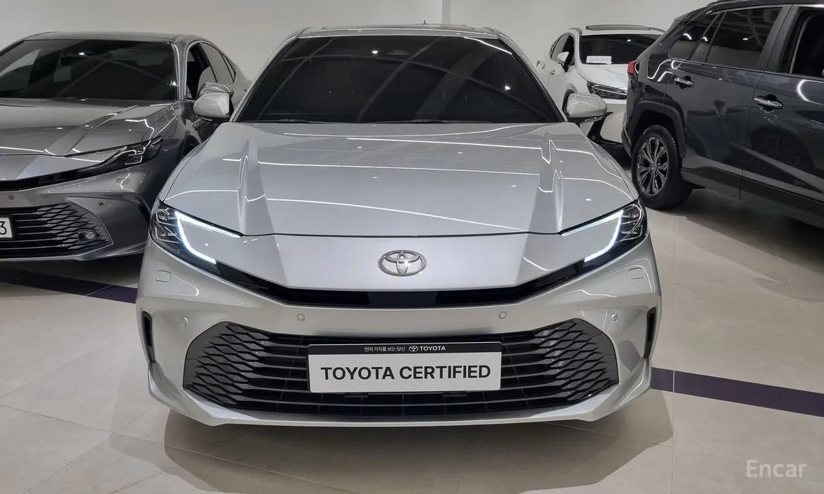 Фото 3 - Toyota Camry