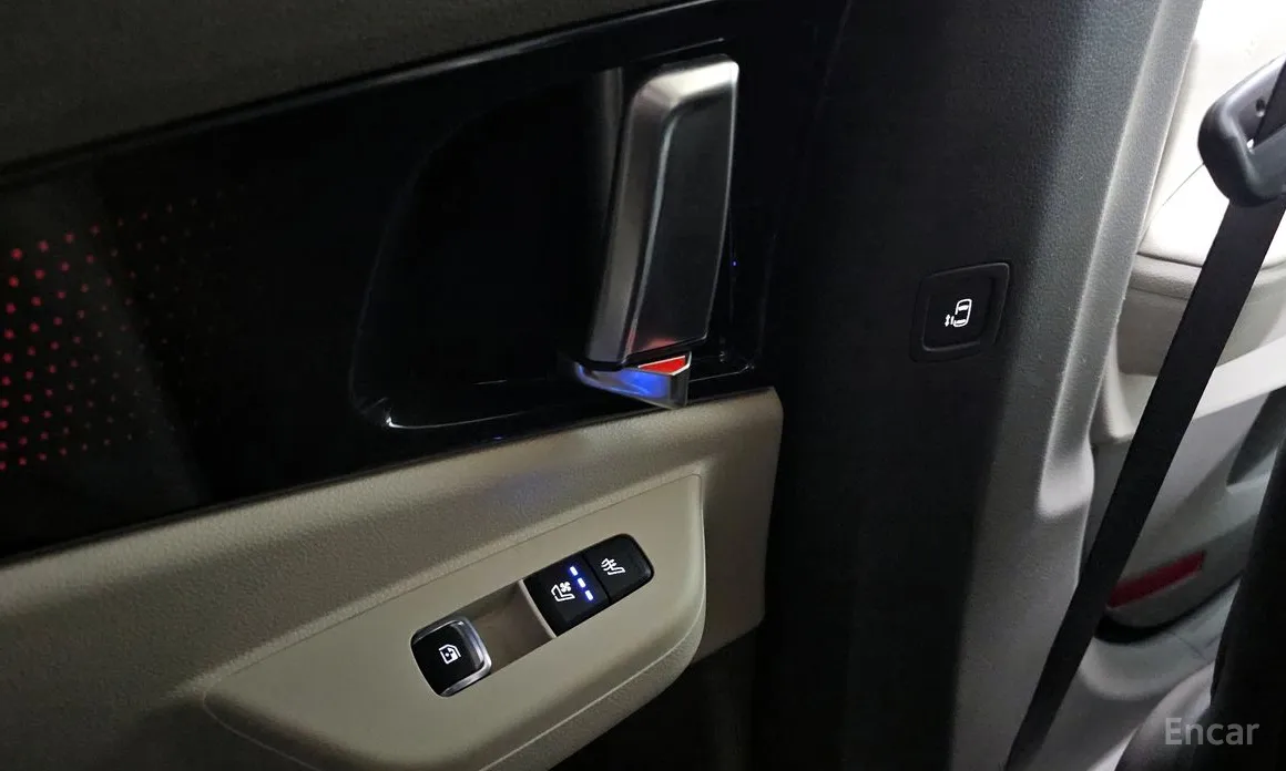 Фото 19 - Kia Carnival