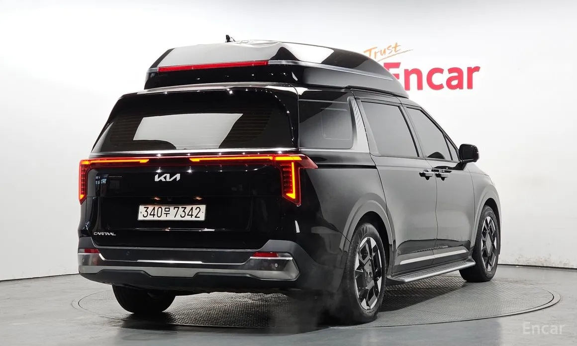 Фото 2 - Kia Carnival