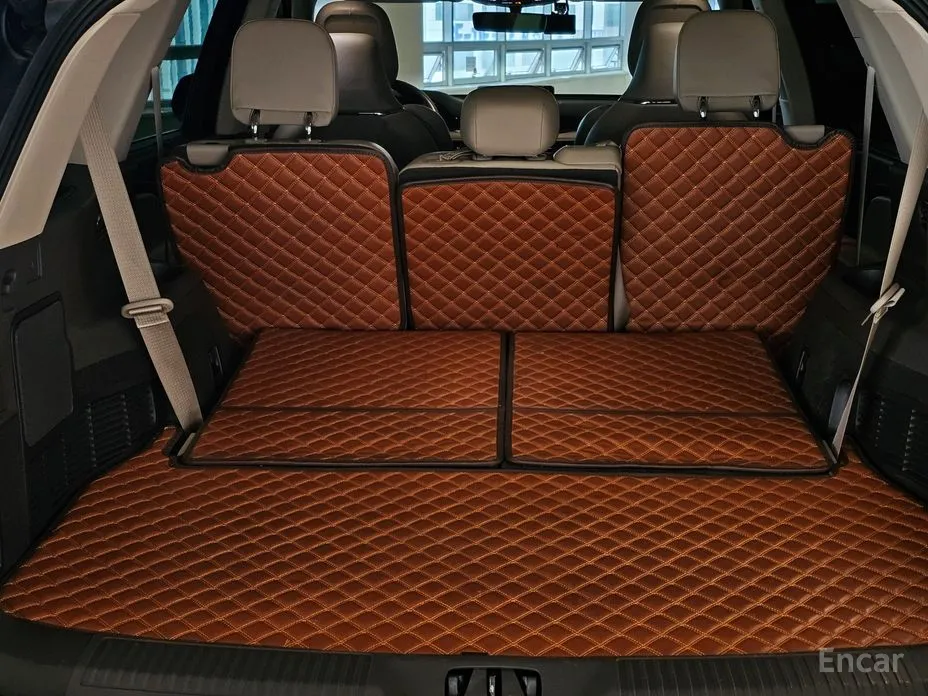 Фото 10 - Lincoln Aviator