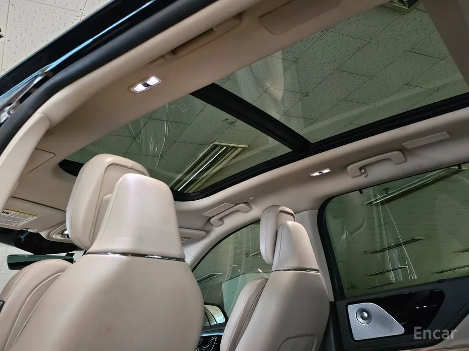 Фото 19 - Lincoln Aviator