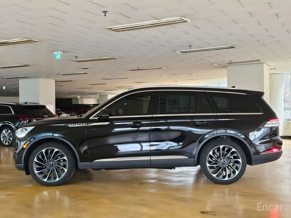 Фото 4 - Lincoln Aviator
