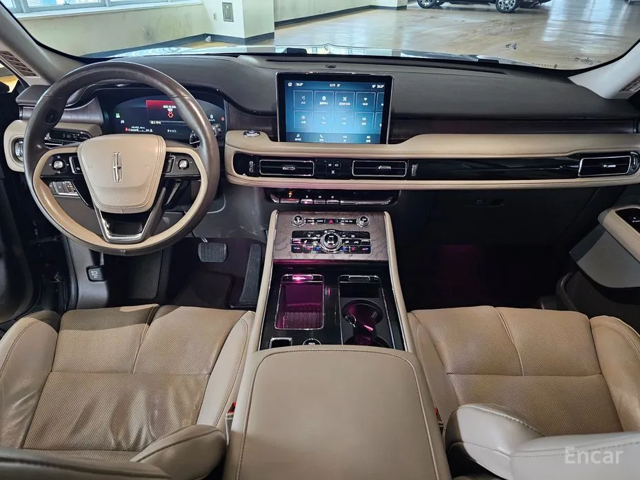 Фото 7 - Lincoln Aviator