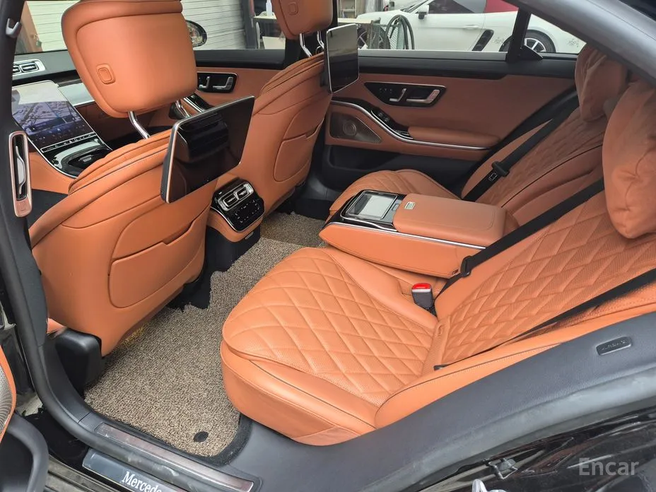 Фото 12 - Mercedes-Benz S-Class