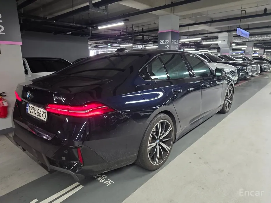 Фото 5 - BMW 5 Series