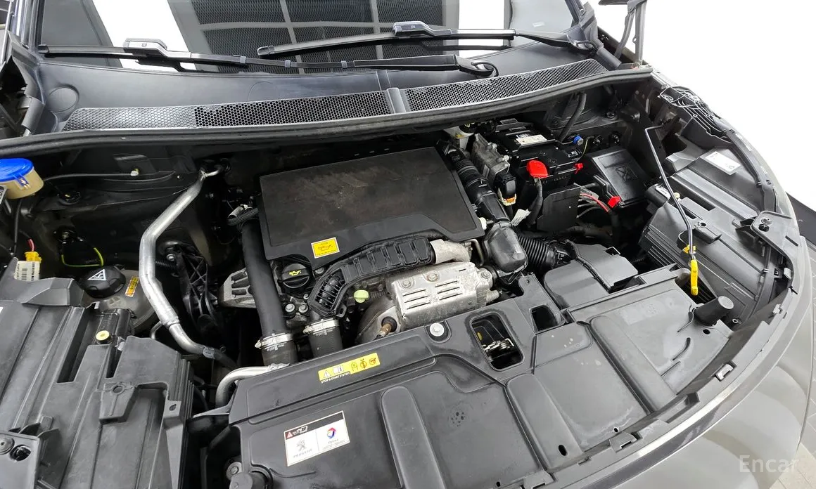 Фото 6 - Peugeot 5008