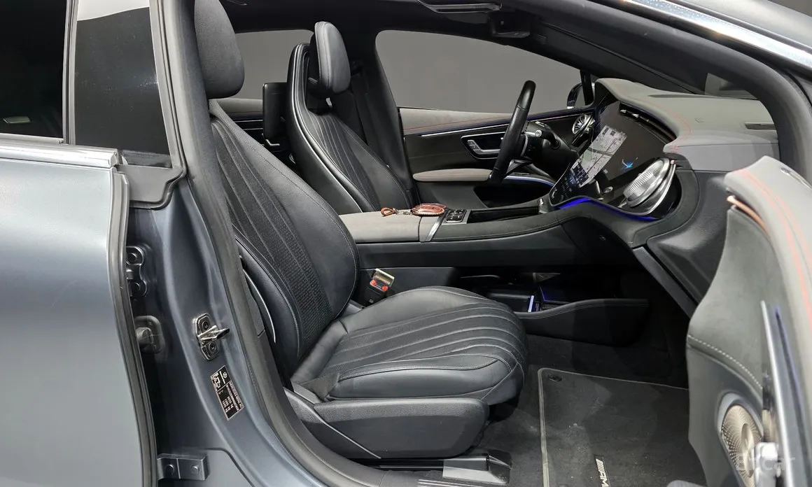 Фото 11 - Mercedes-Benz EQS