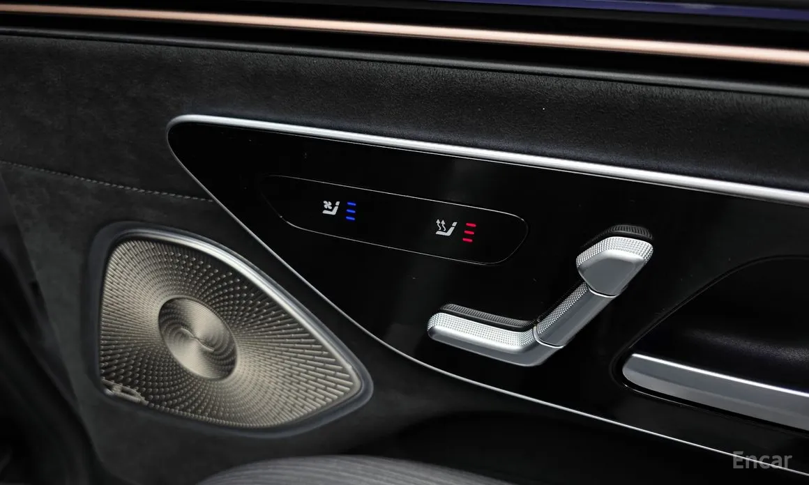 Фото 18 - Mercedes-Benz EQS