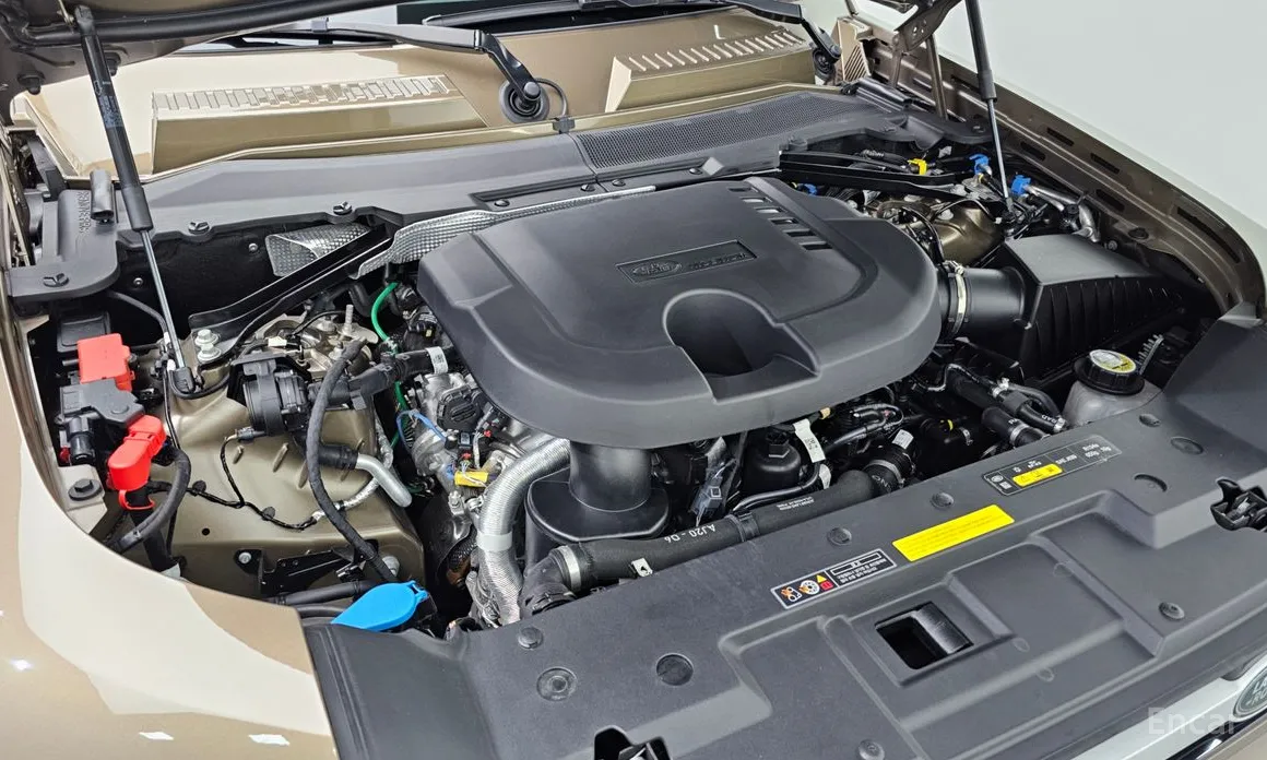 Фото 10 - Land Rover Defender