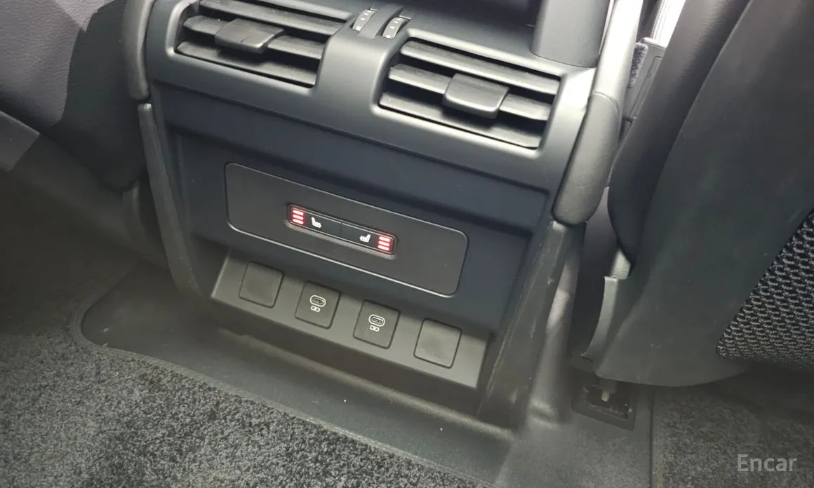 Фото 18 - Land Rover Defender