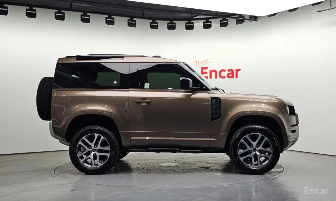 Фото 6 - Land Rover Defender