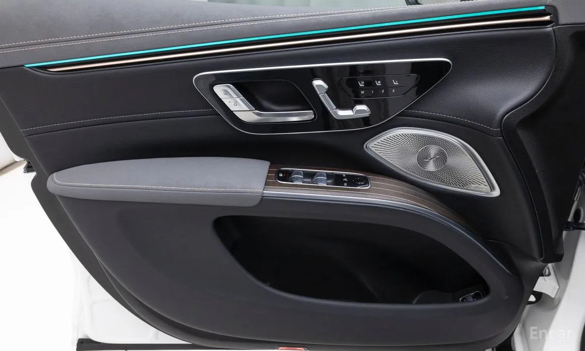 Фото 15 - Mercedes-Benz EQS