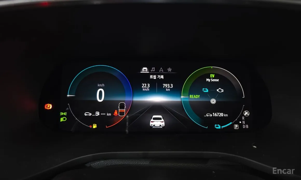 Фото 8 - Renault Arkana