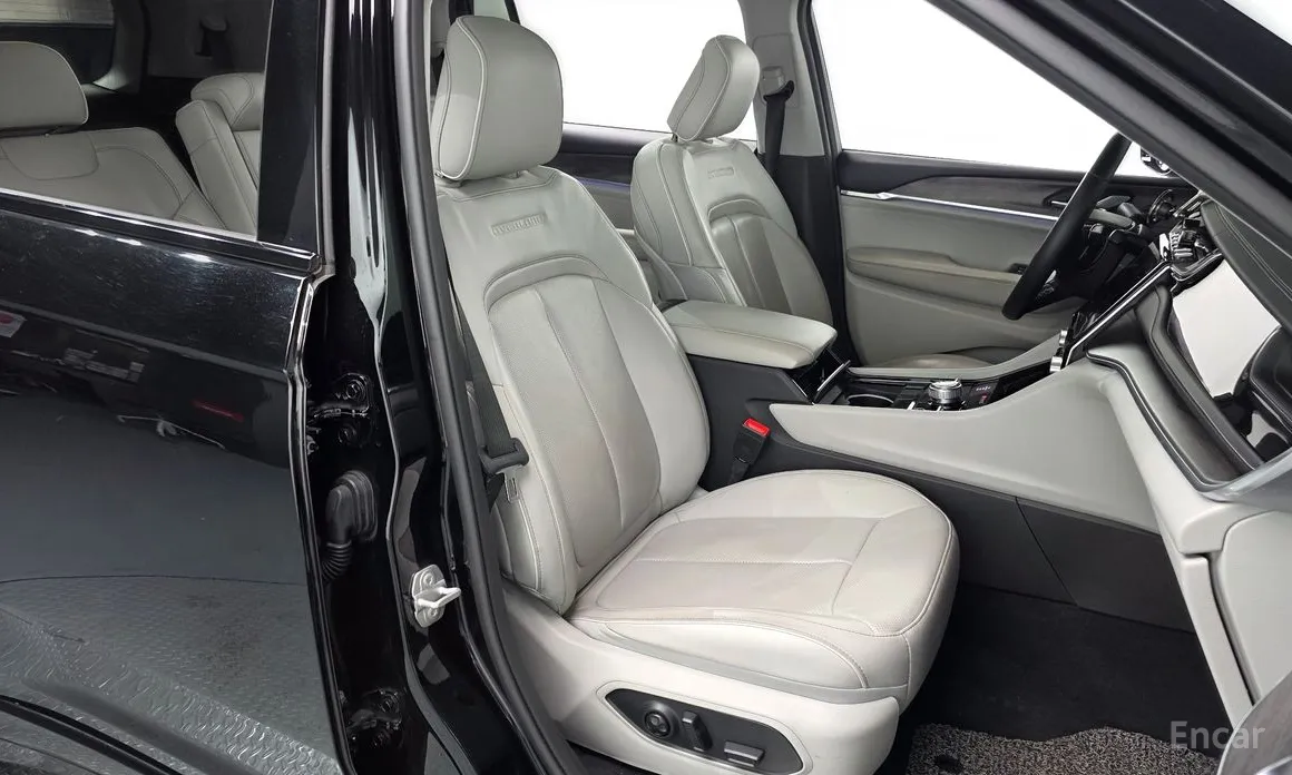 Фото 10 - Jeep Cherokee