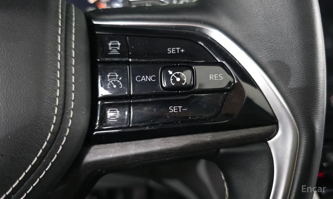 Фото 17 - Jeep Cherokee