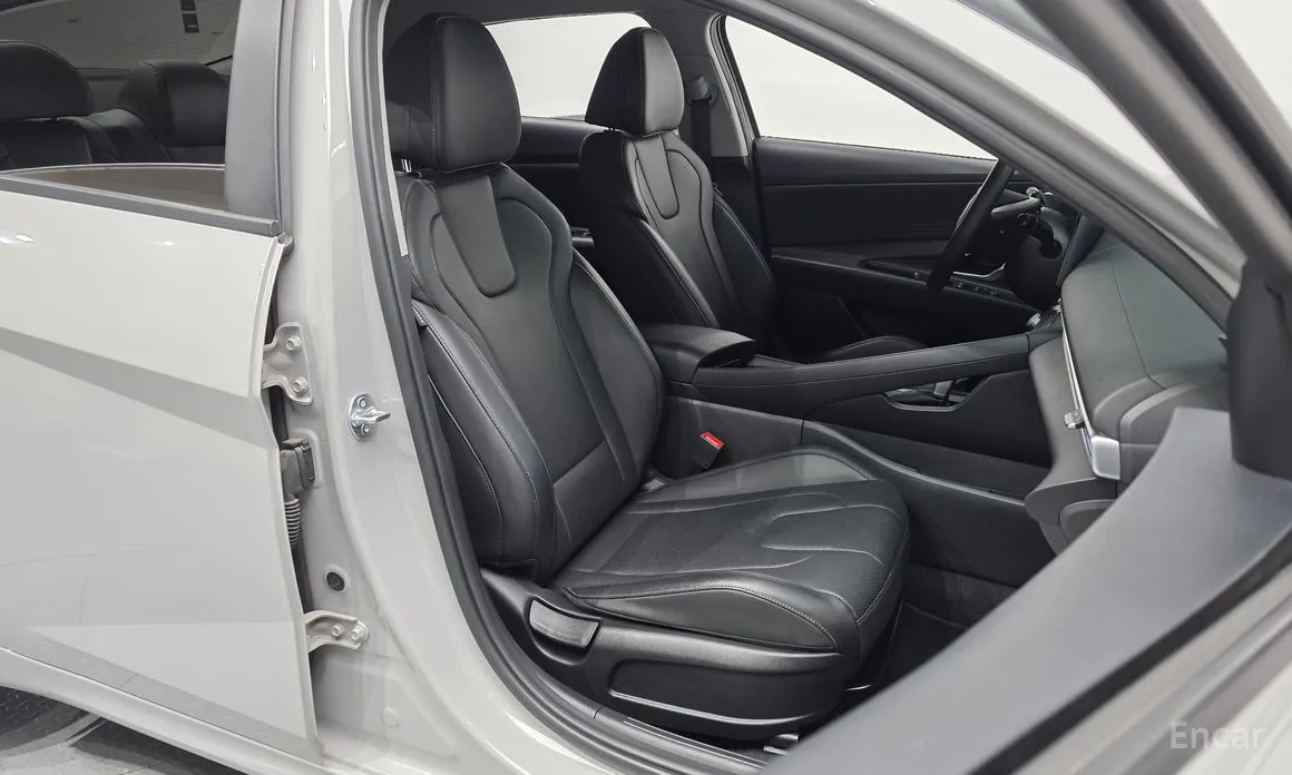 Hyundai Avante 2023 1.6