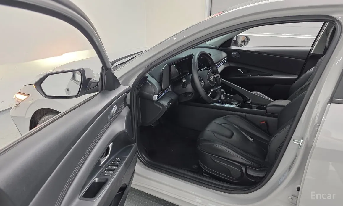 Hyundai Avante 2023 1.6