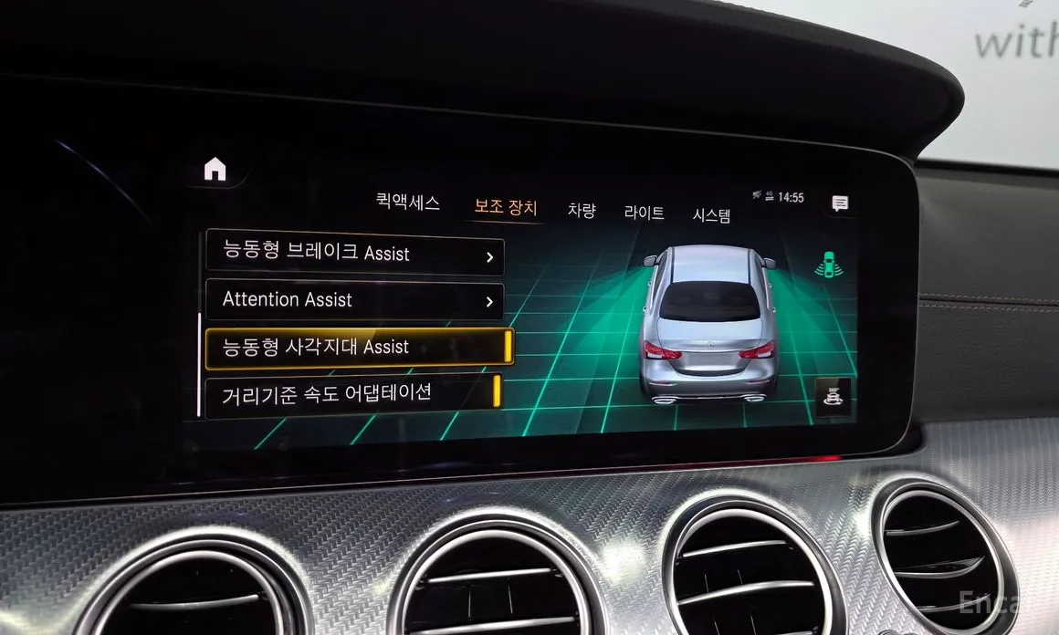 Фото 16 - Mercedes-Benz E-Class