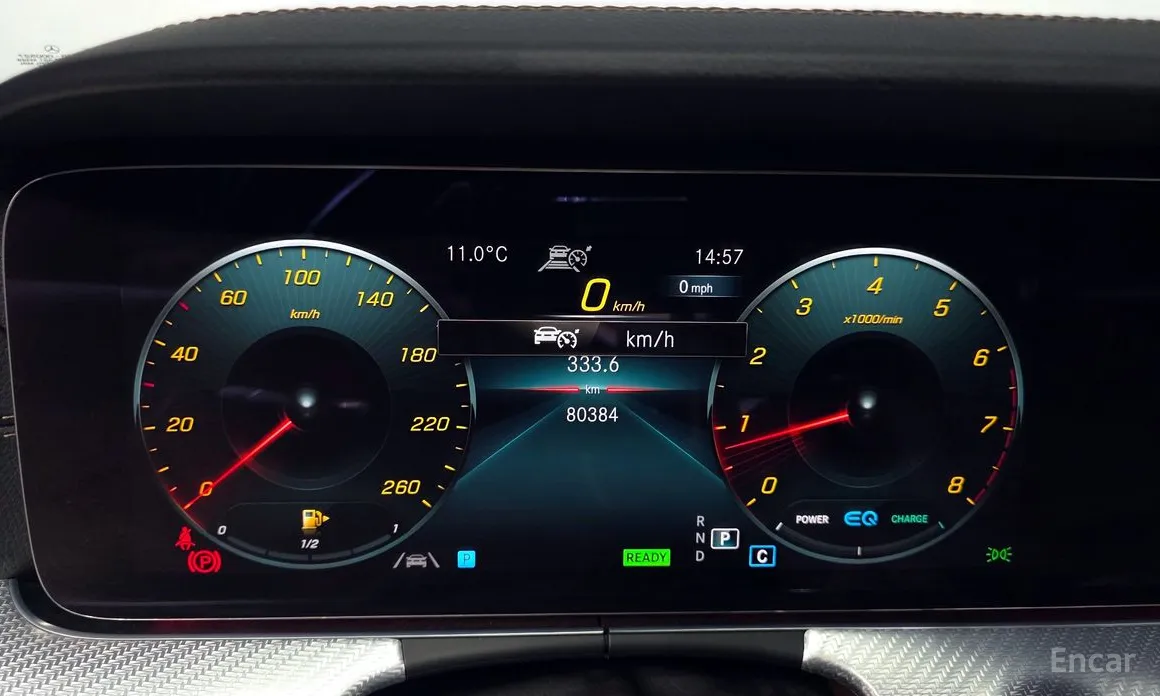 Фото 8 - Mercedes-Benz E-Class