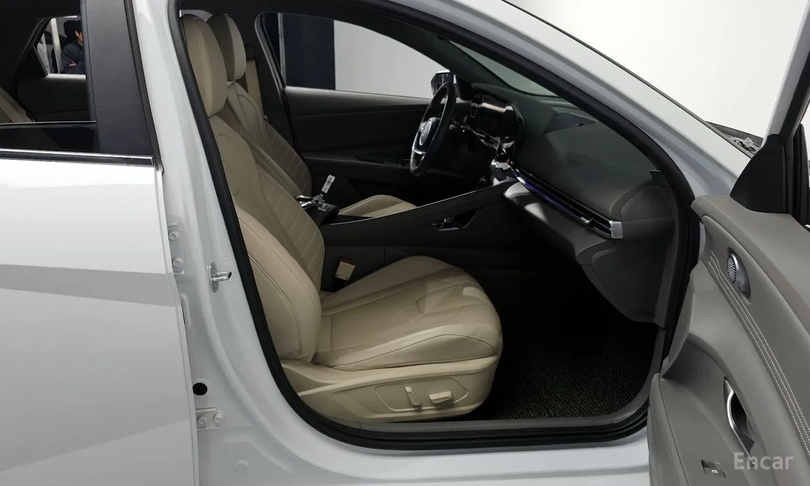 Фото 12 - Hyundai Avante